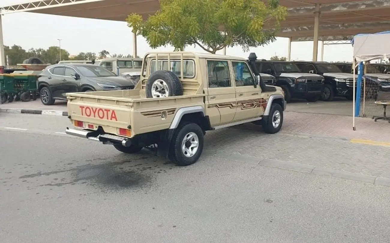 Toyota Land Cruiser Pick Up 2021 4.5L