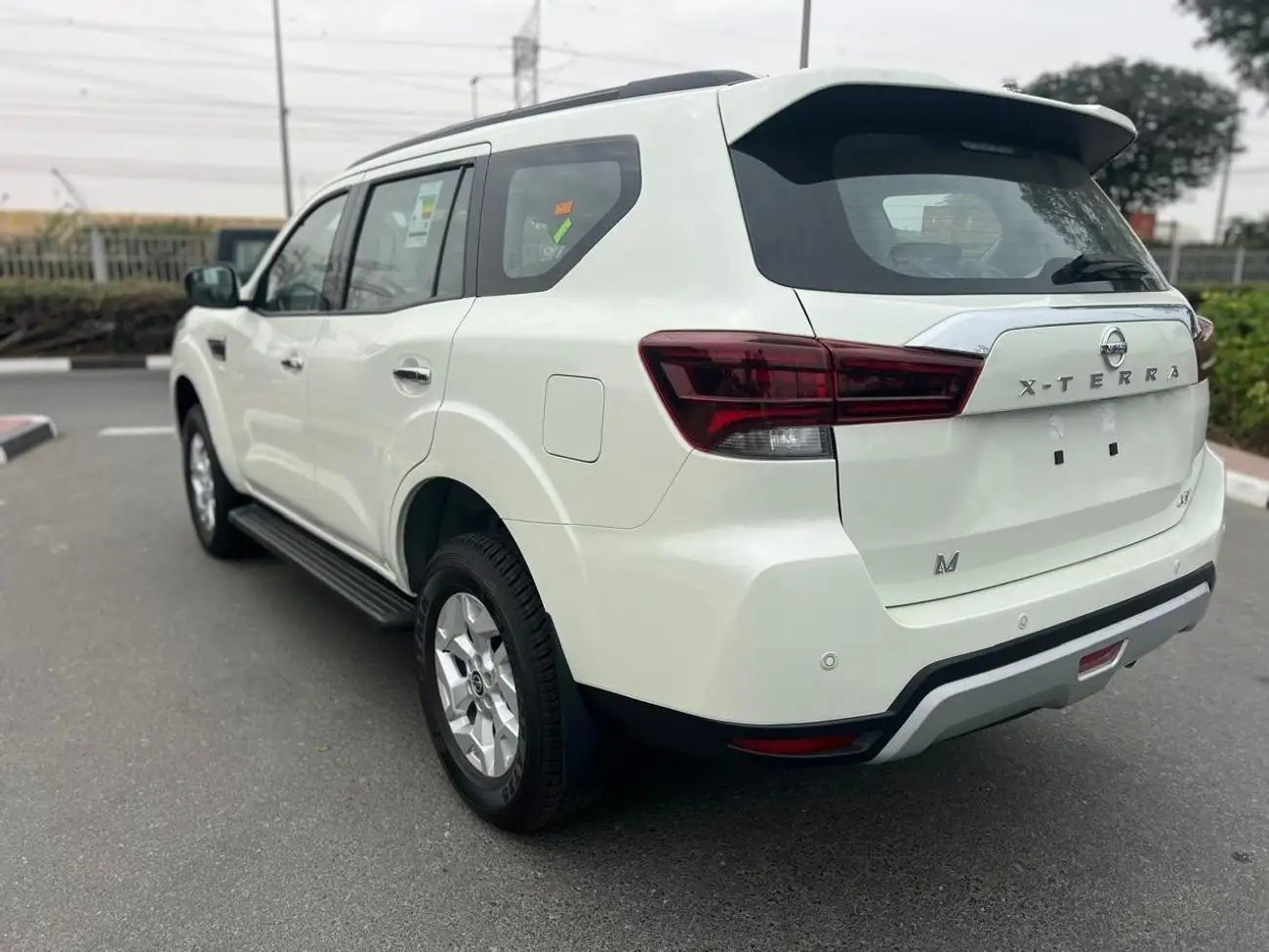 نيسان اكس تيرا 2024