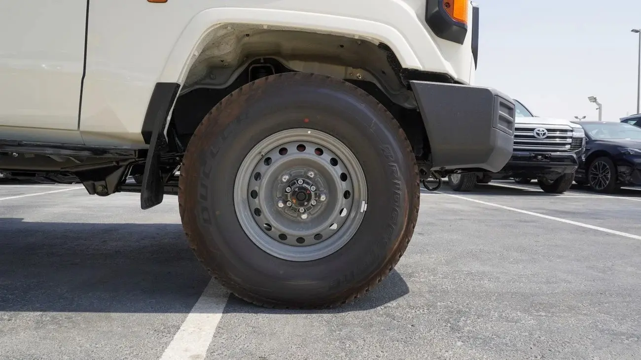 Toyota Land Cruiser Pick Up 2025 4L