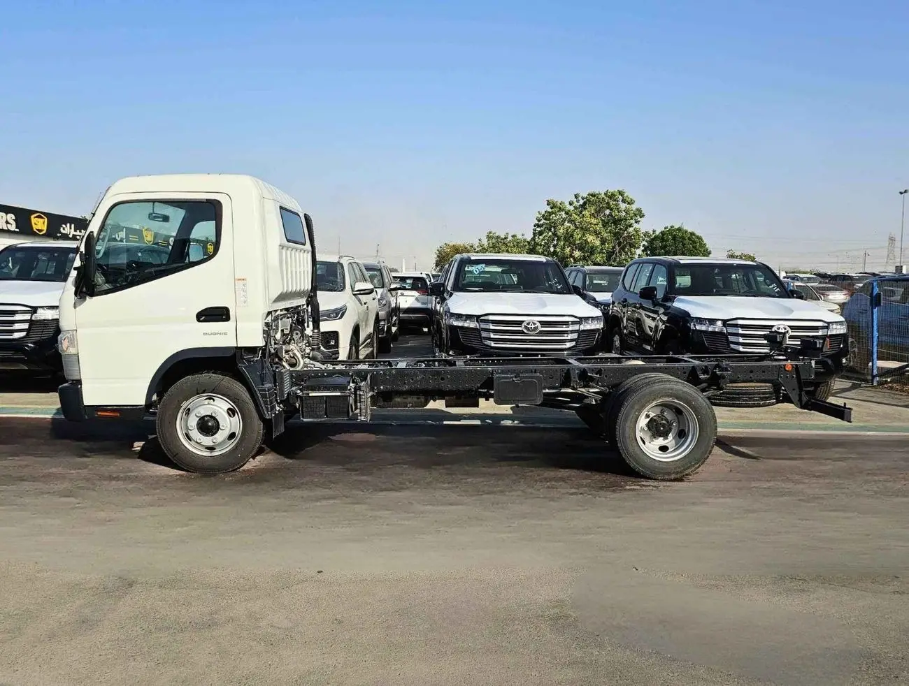 Mitsubishi Canter 2024 3.8L