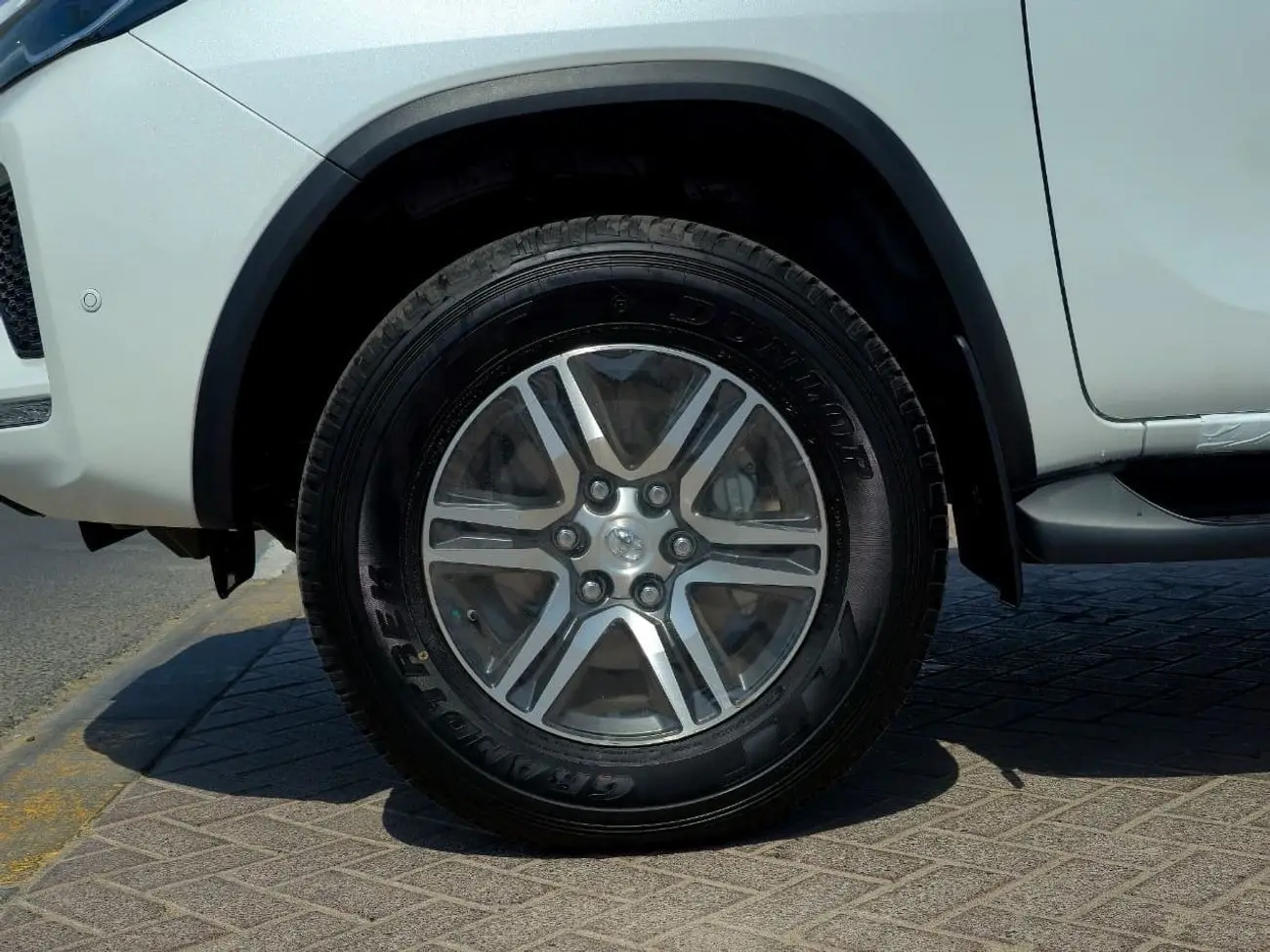 تويوتا فورتونر 2025 2.7L