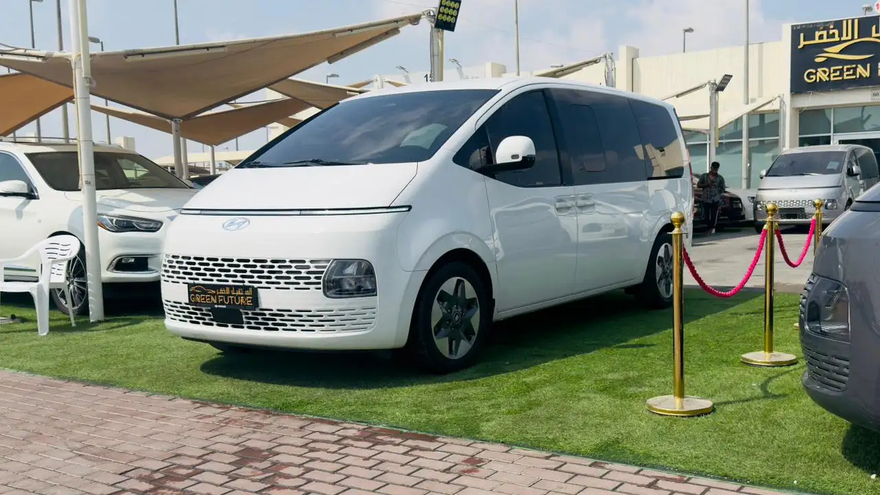 Hyundai Staria 2023 3.5L