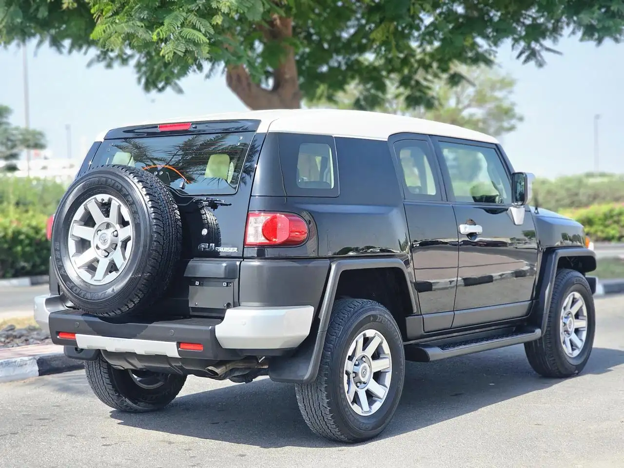 Toyota FJ Cruiser 2023