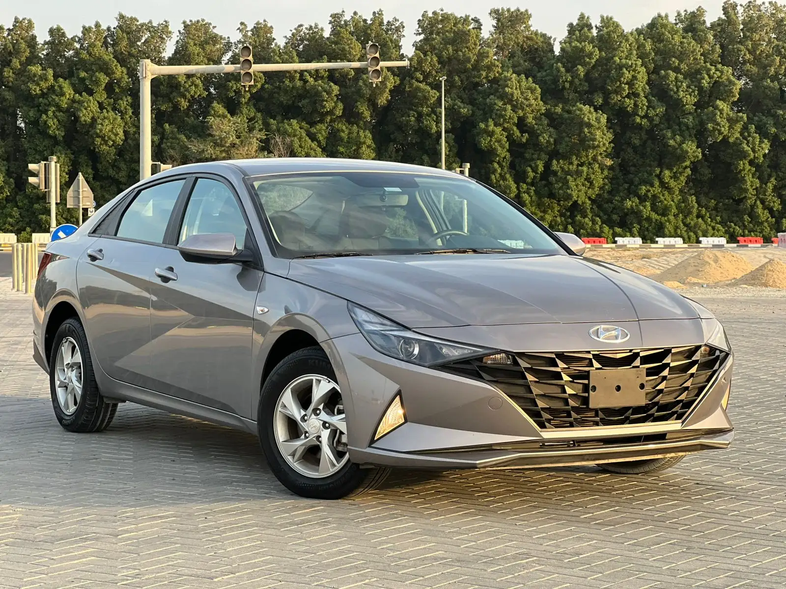 هيونداي إلانترا 2023 1600L