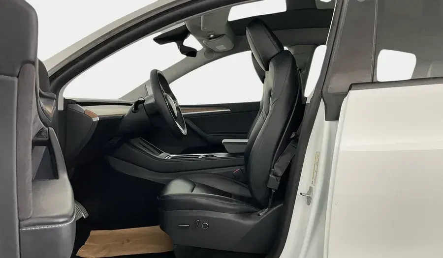 تسلا موديل Y 2023 undefinedL