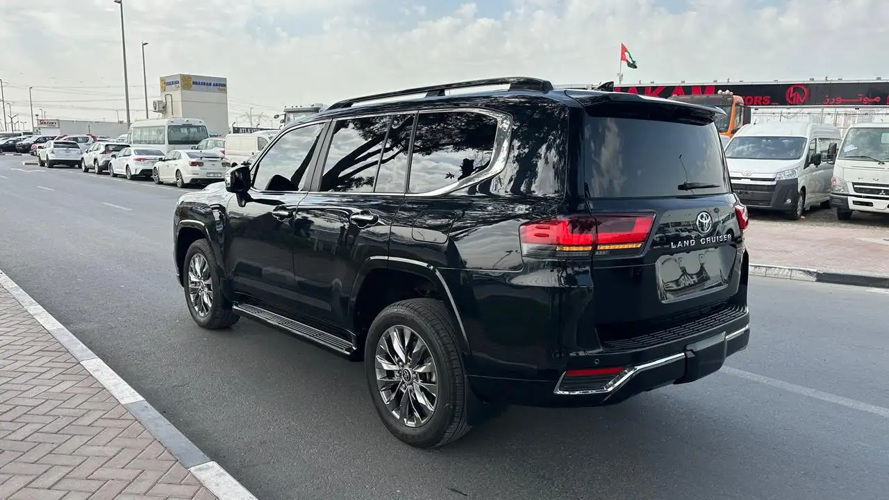 Toyota Land Cruiser 2023 3.3L