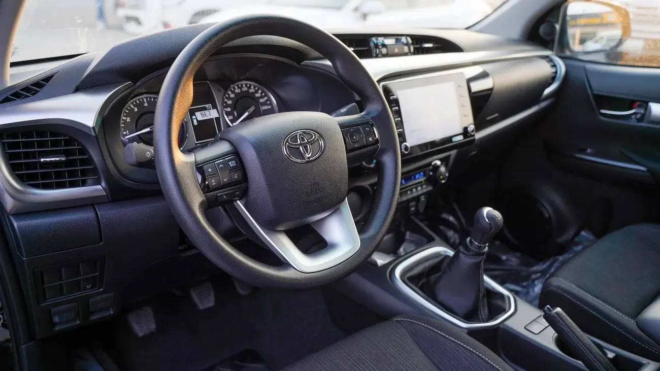 تويوتا هيلوكس 2025 2.7L