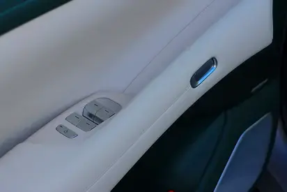 Xiaomi YU7 2025 undefinedL