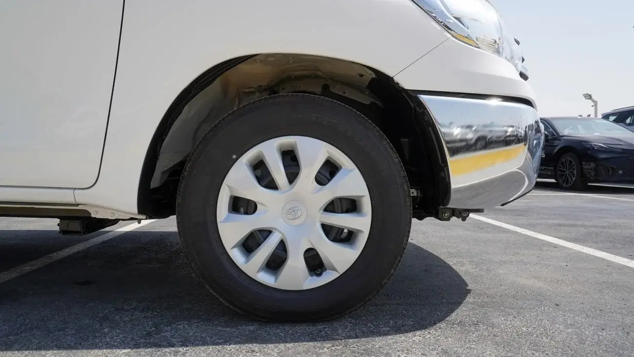 تويوتا هيلوكس 2025 2.4L