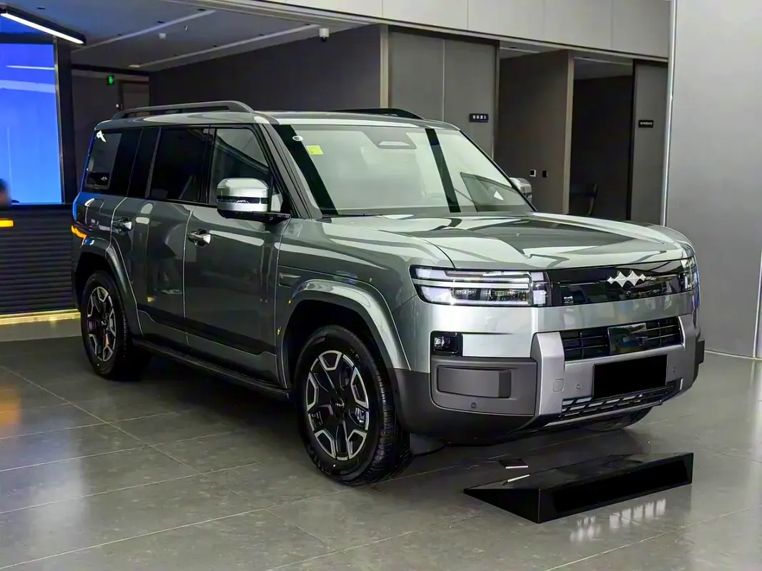 ليوبارد 7 2025