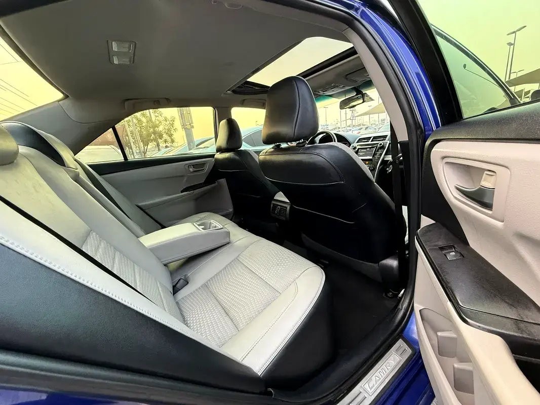 تويوتا كامري 2016