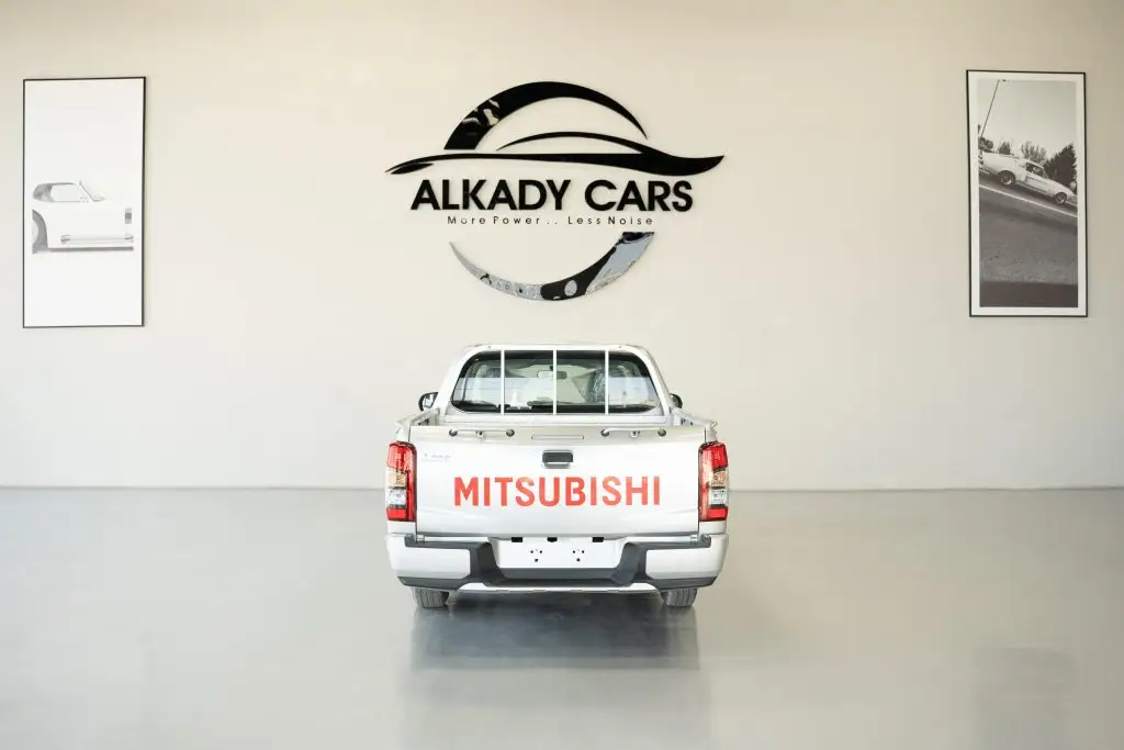 Mitsubishi L200 2023 2.5L