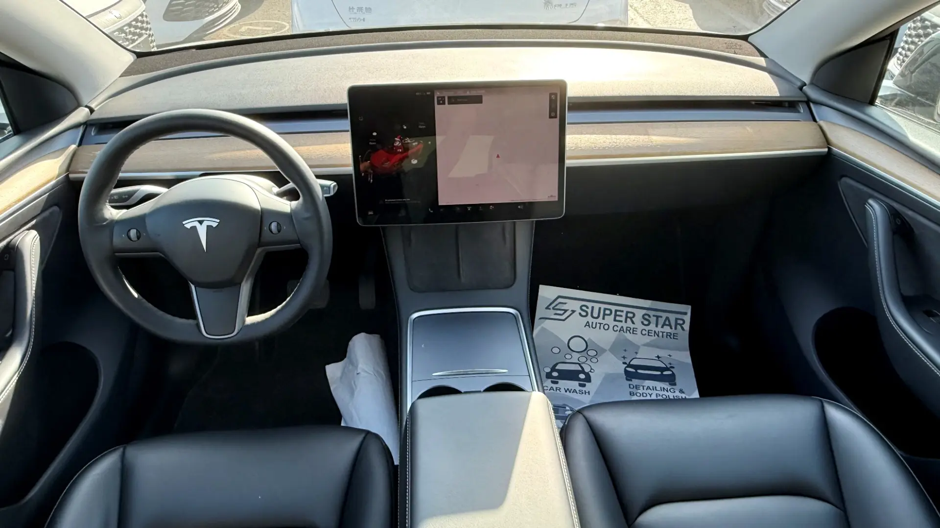 Tesla Model Y 2022 3L