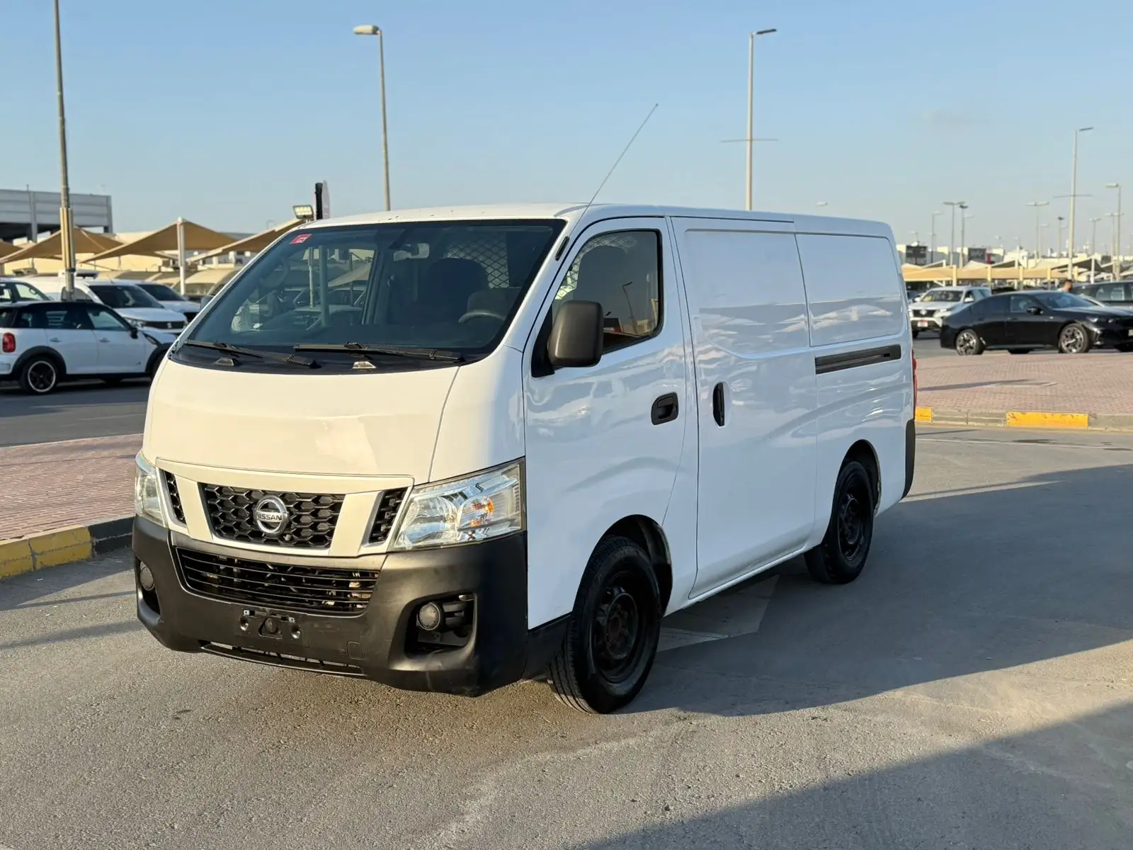 Nissan Urvan 2016