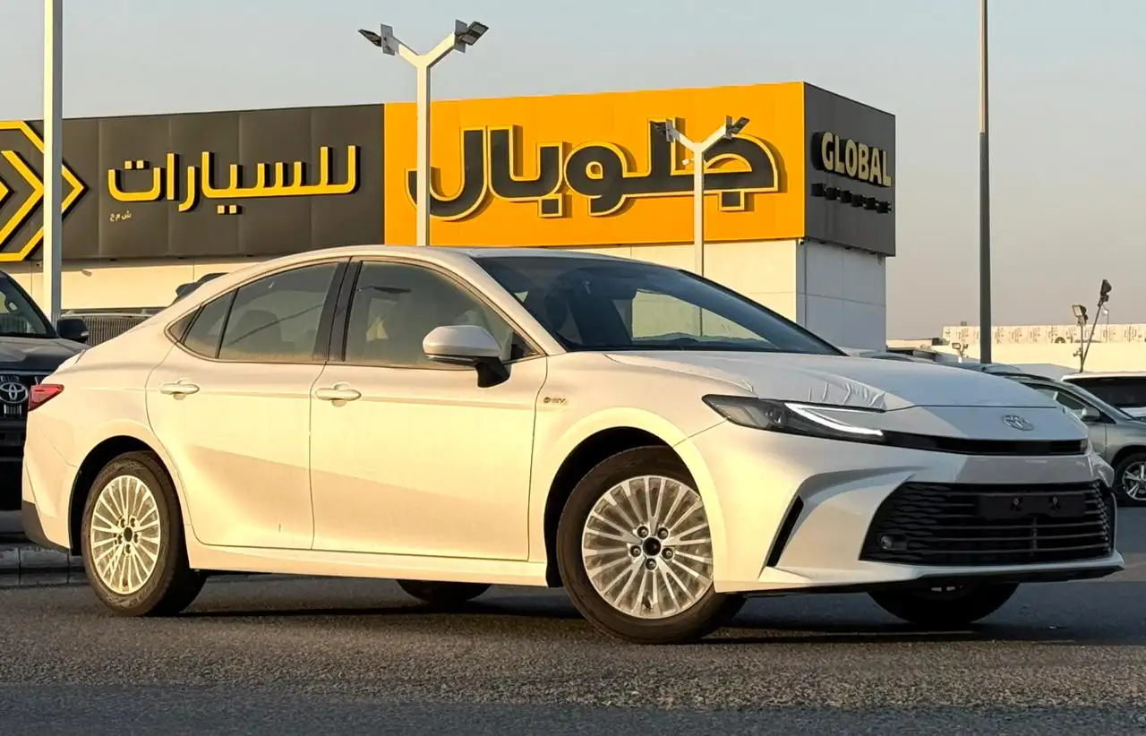 تويوتا Camry HEV 2025 2.5L