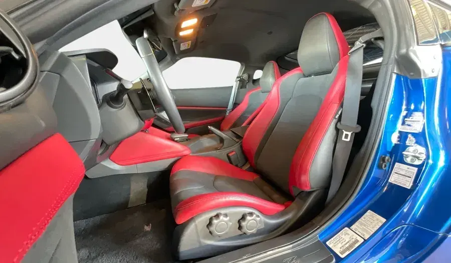 Nissan NV400 2024