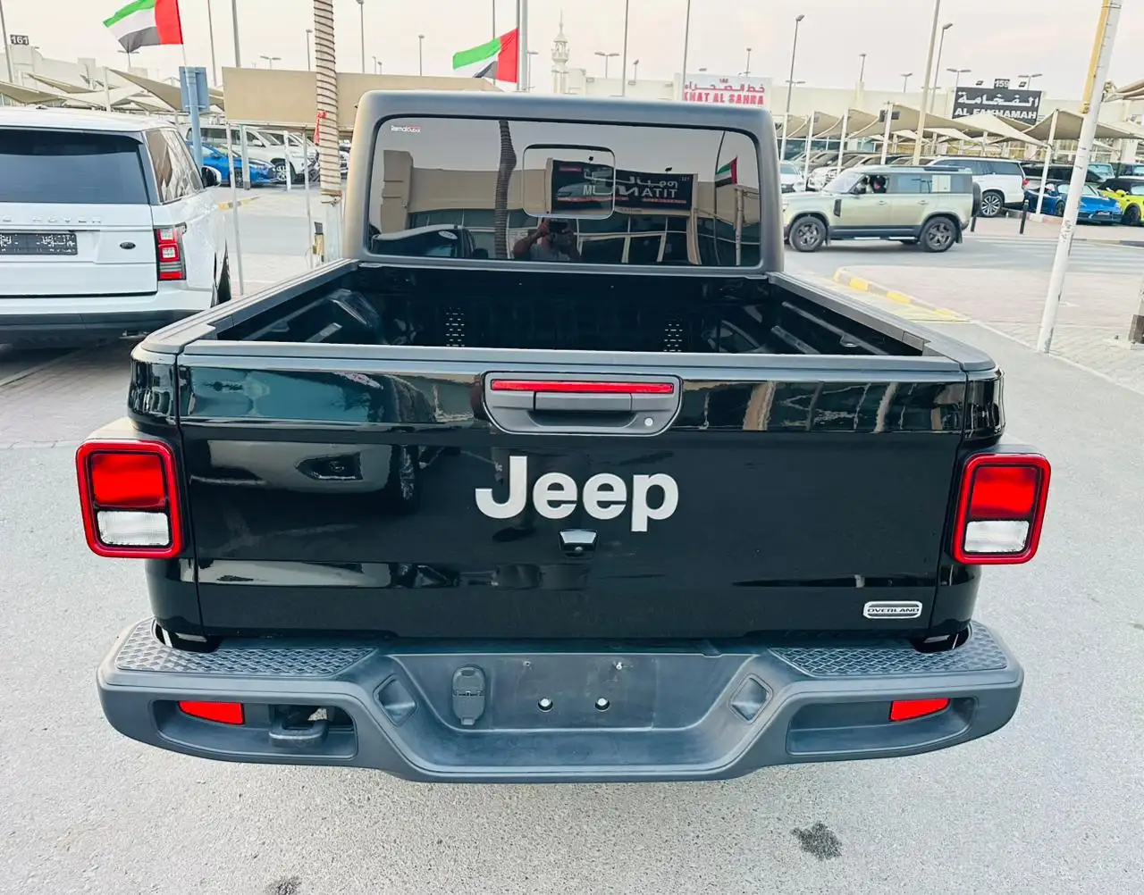 جيب جلادياتور 2023