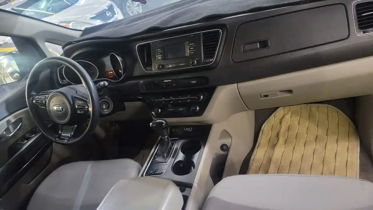 Kia Sedona 2015