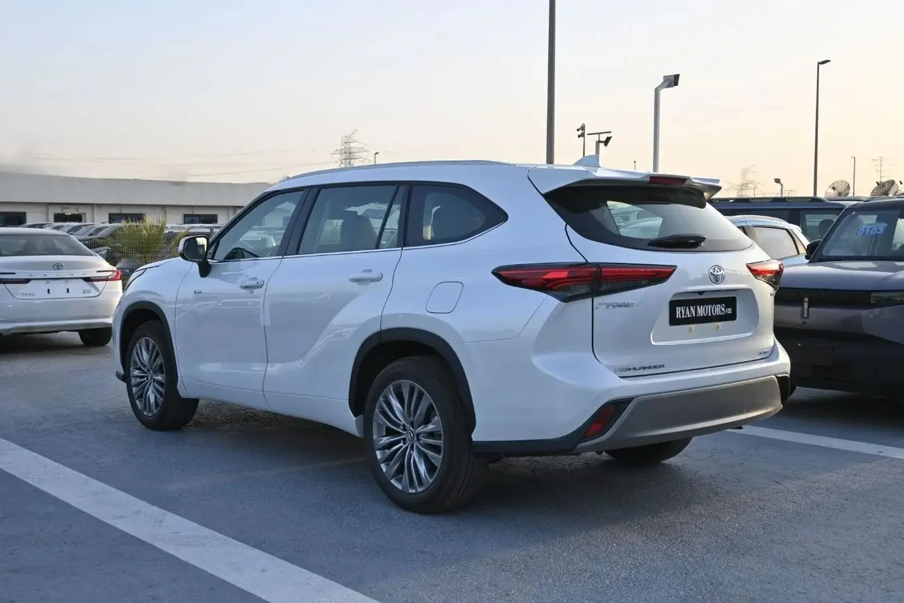 تويوتا هايلاندر 2025 2.5L
