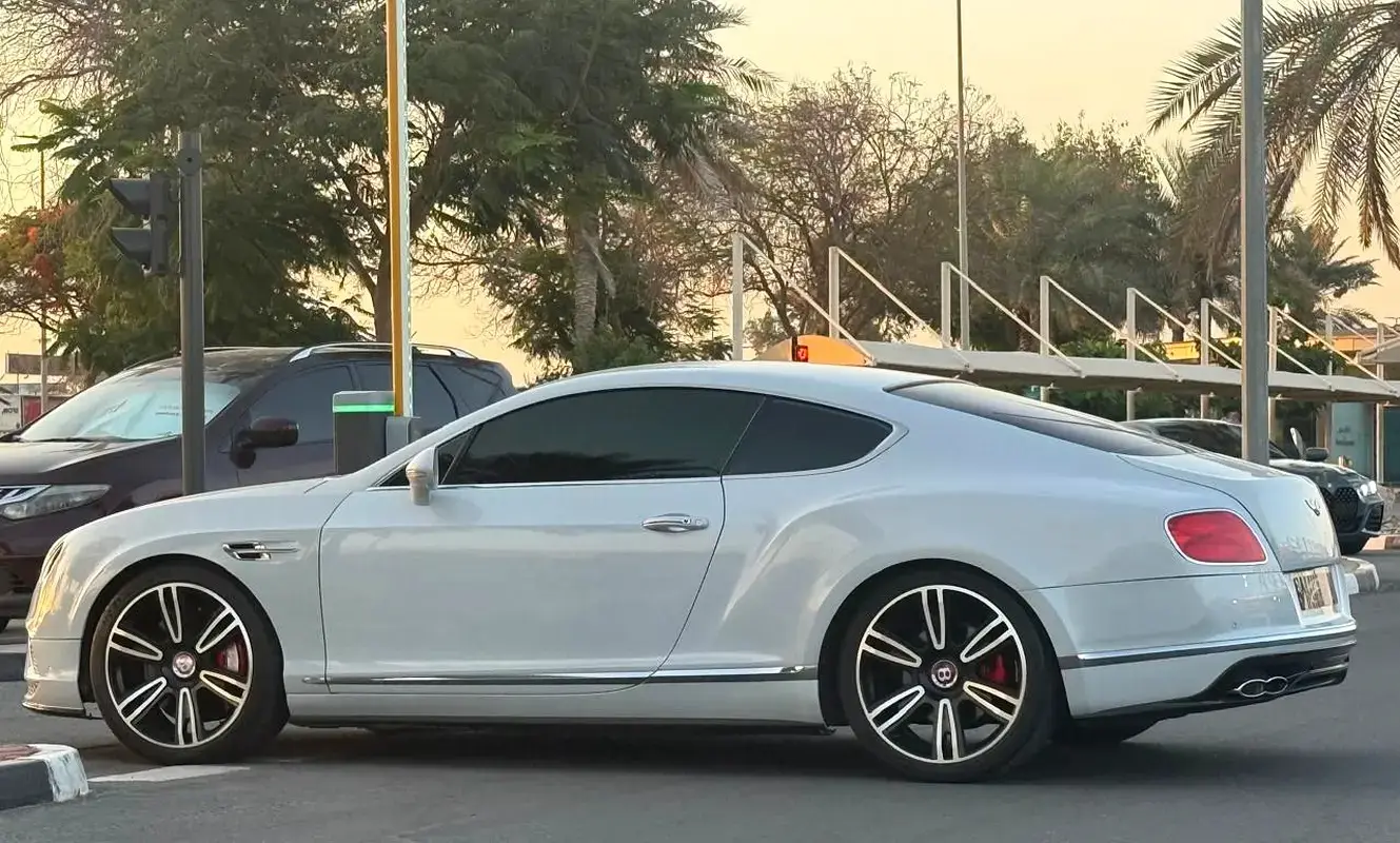 بنتلي كونتيننتال جي تي 2013