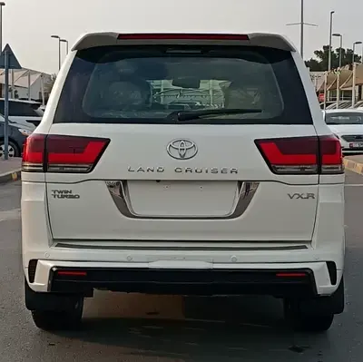 تويوتا لاند كروزر 2011