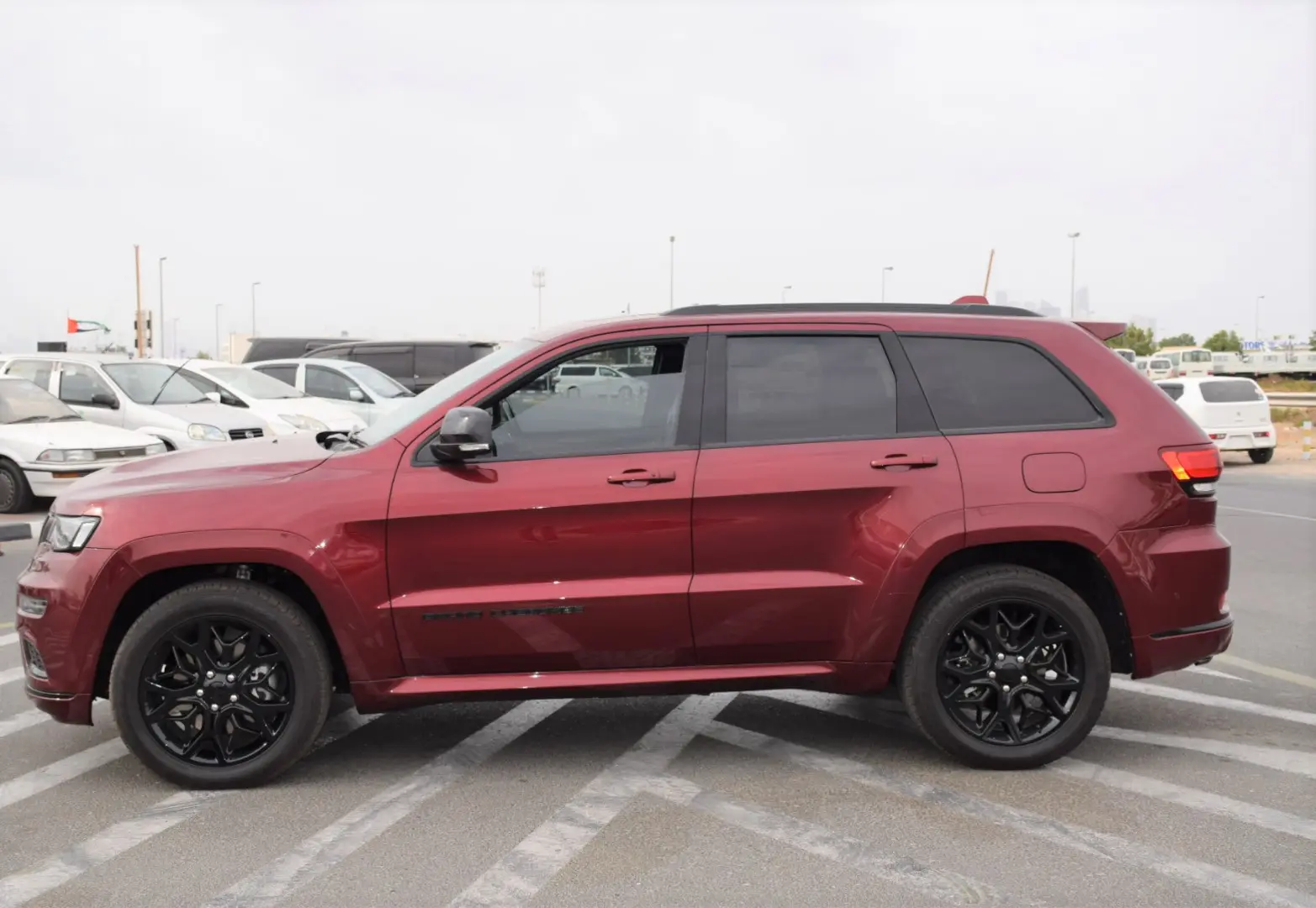 جيب جراند شيروكي 2022 5.7L