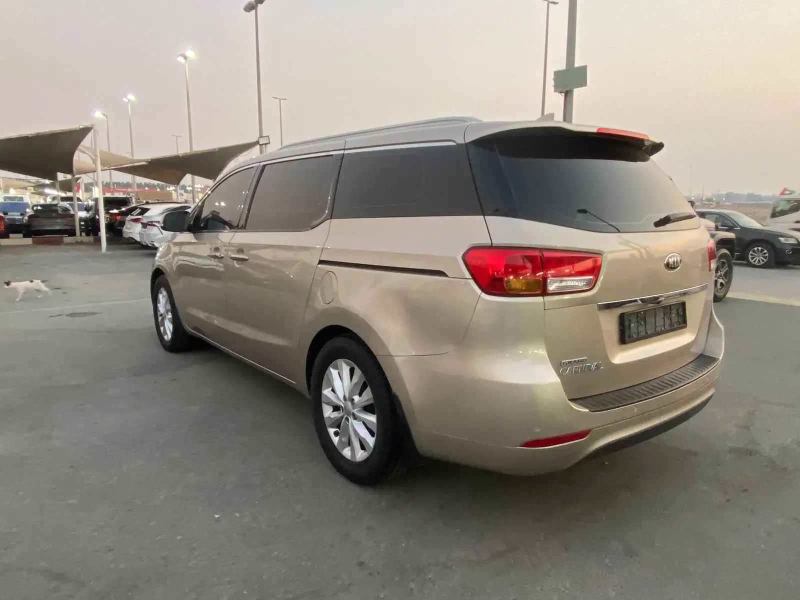 Kia Grand Carnival 2016 3.3L