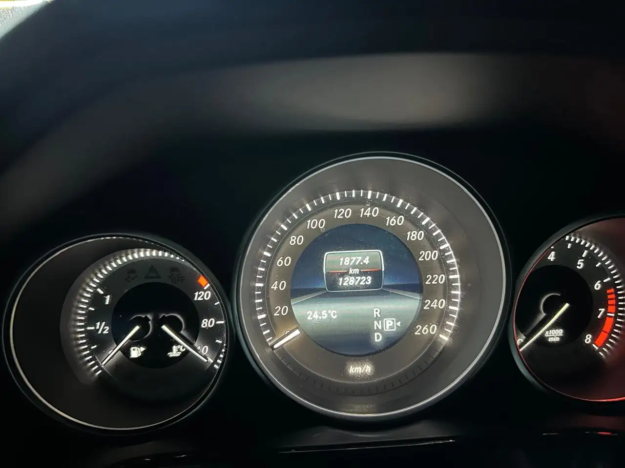 مرسيدس بنز E Class 2014 3.5L