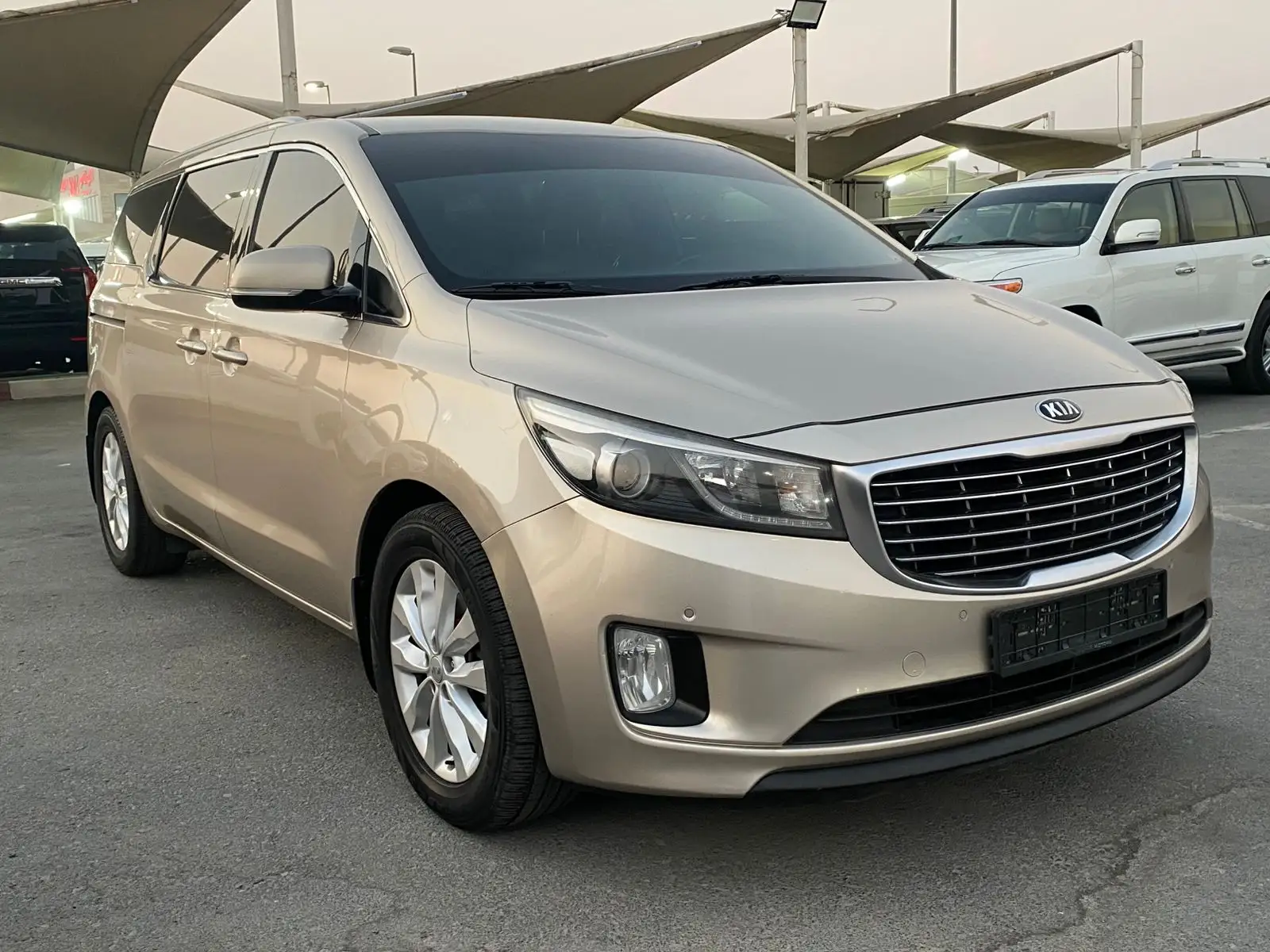 Kia Grand Carnival 2016 3.3L