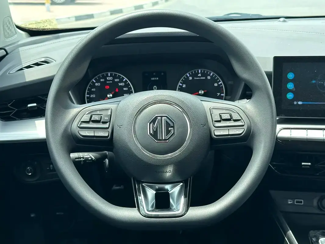 MG 5 2025