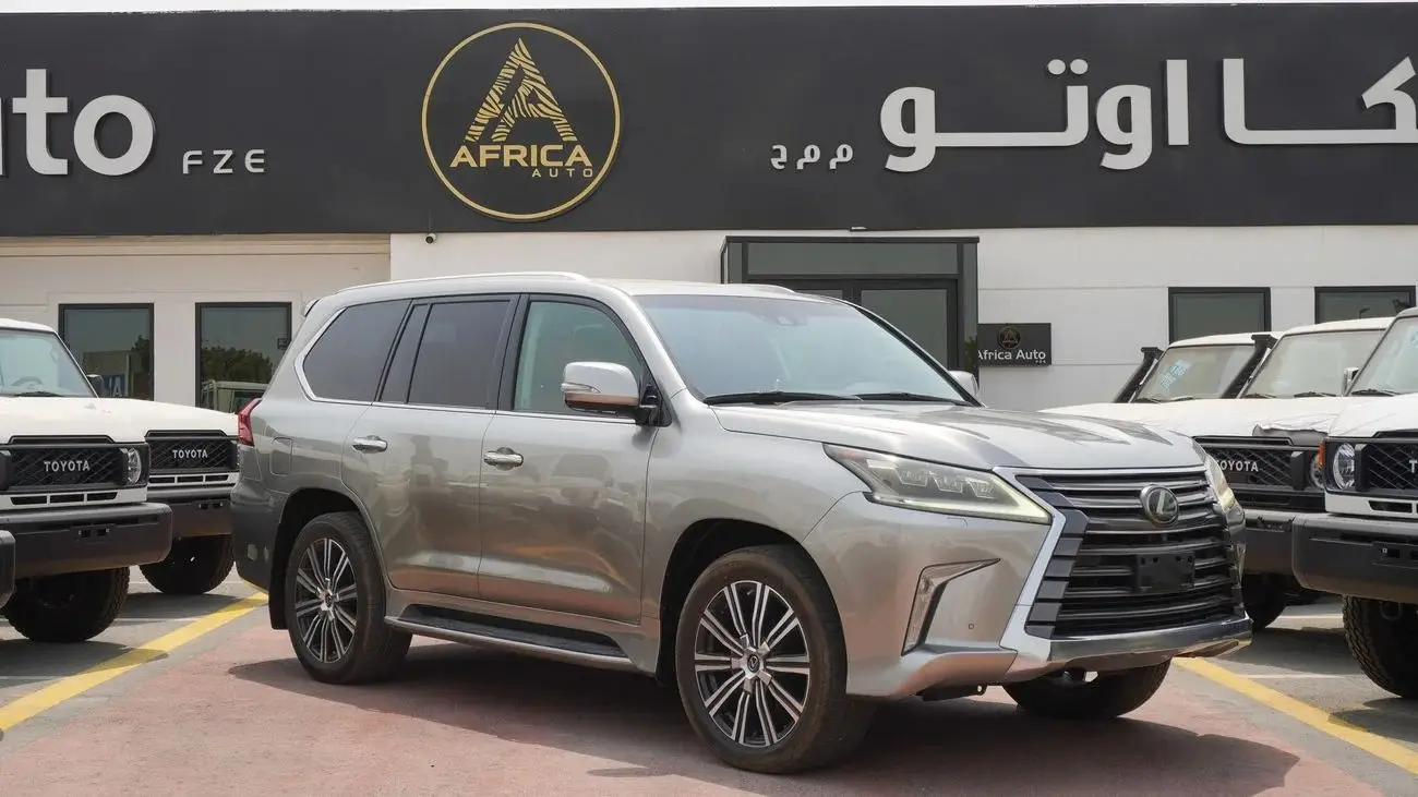لكزس LX 2021 5.7L