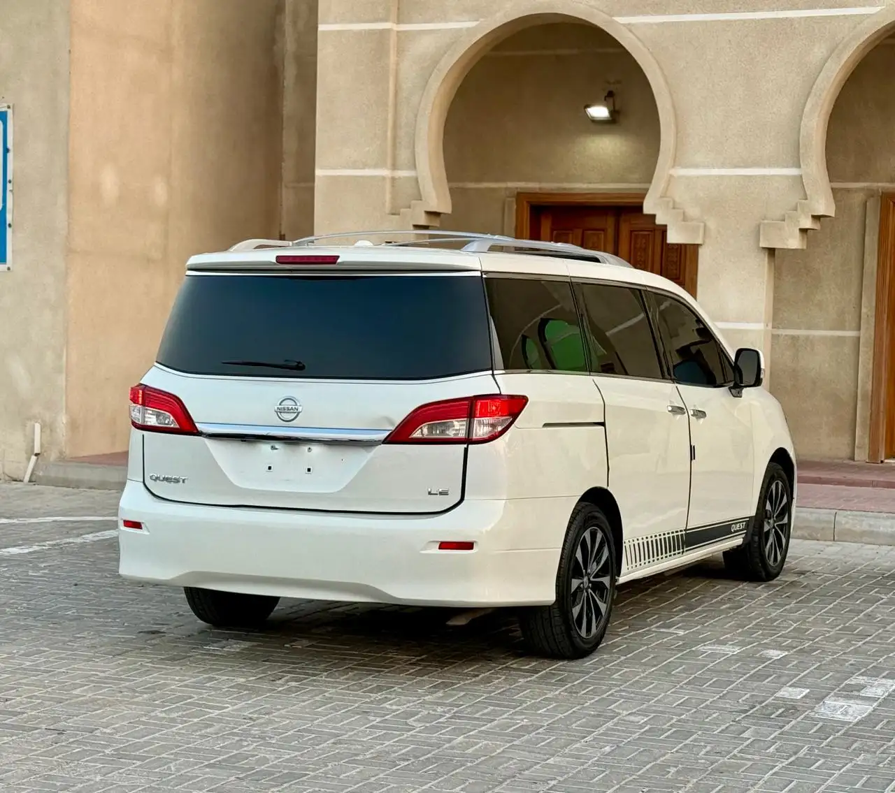 Nissan Quest 2011