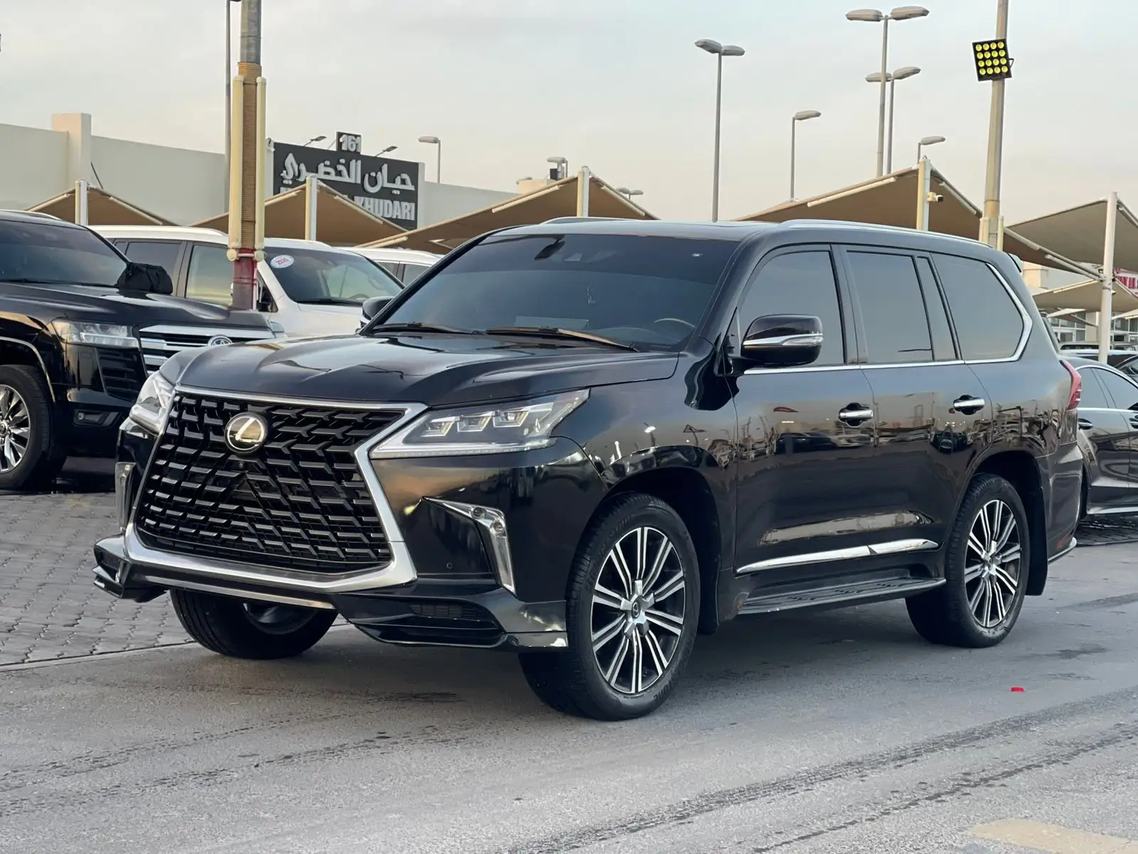 لكزس LX 2018