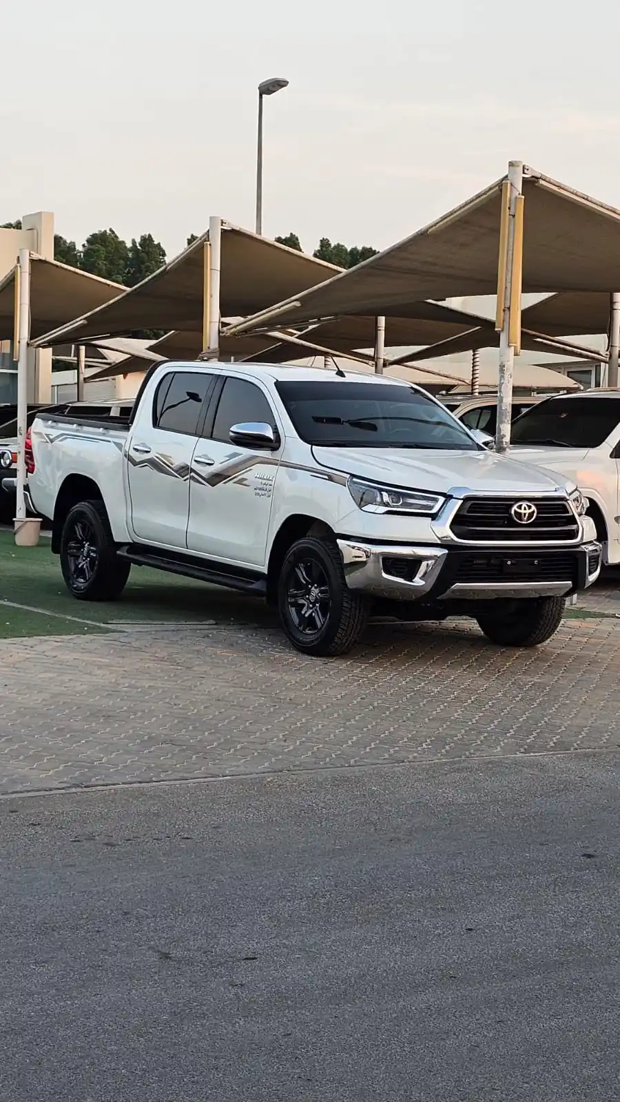 تويوتا هيلوكس 2024