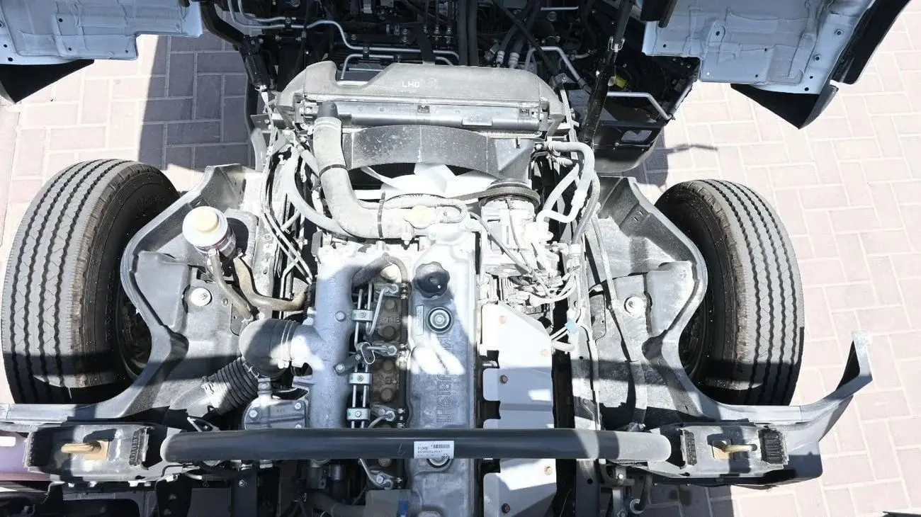 ميتسوبيشي كانتر 2024 4.2L