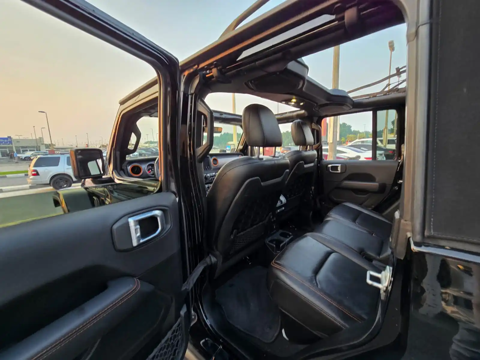 جيب رانجلر 2021