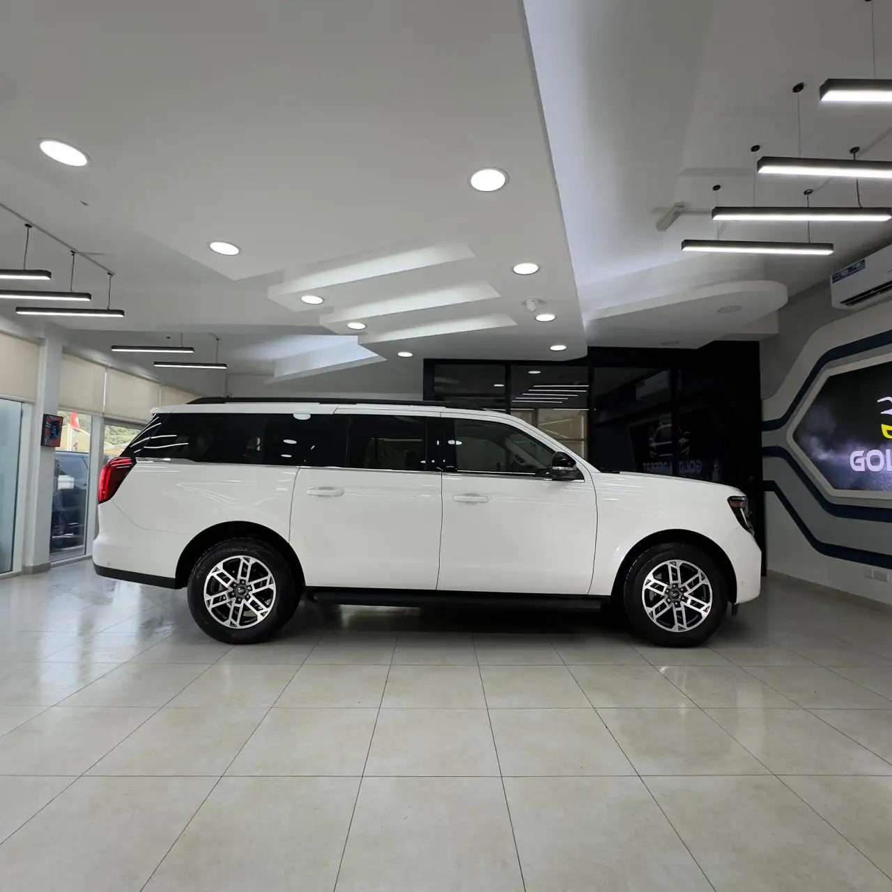 Ford Expedition 2025 3.5L