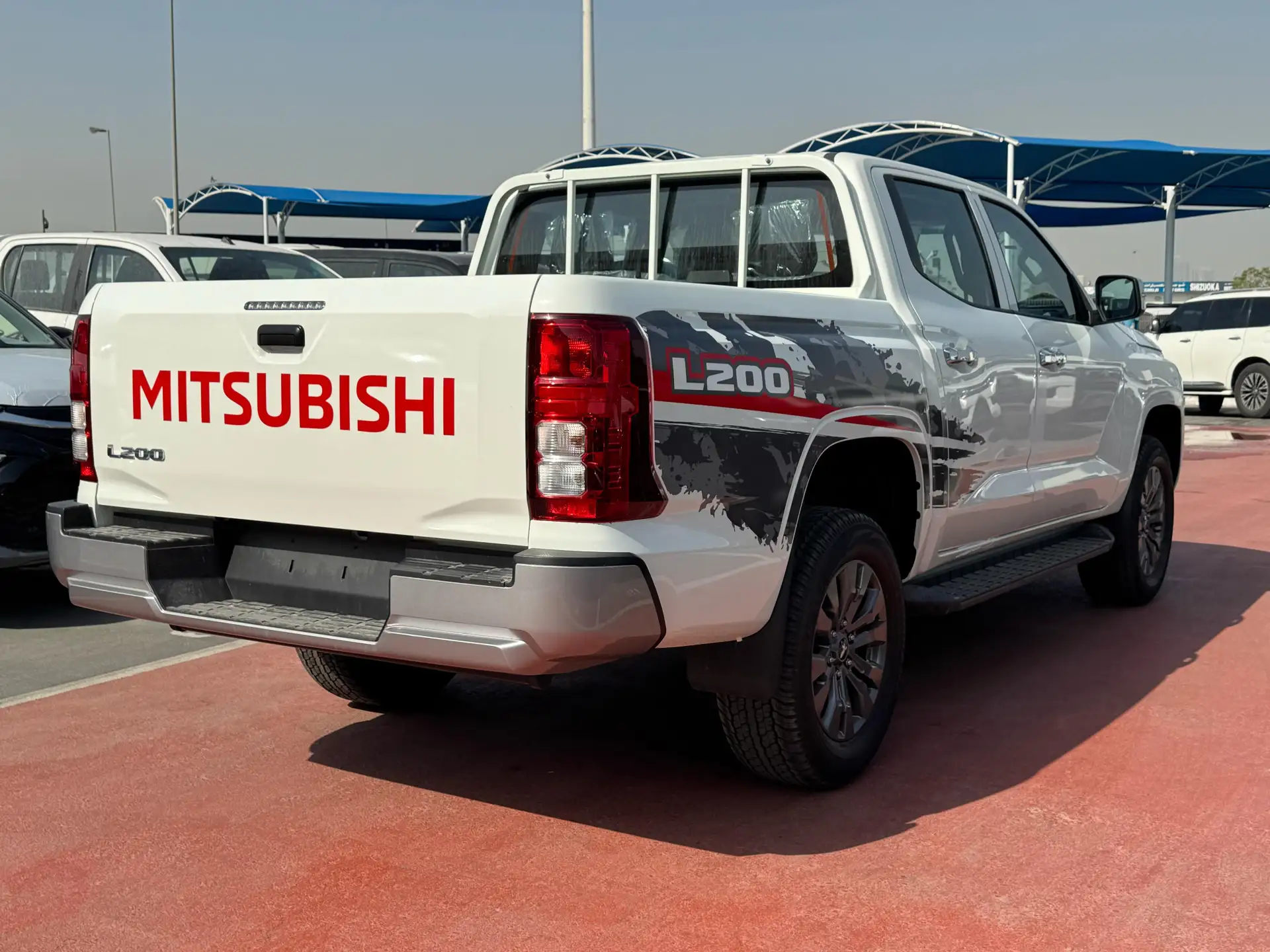 ميتسوبيشي L200 2025