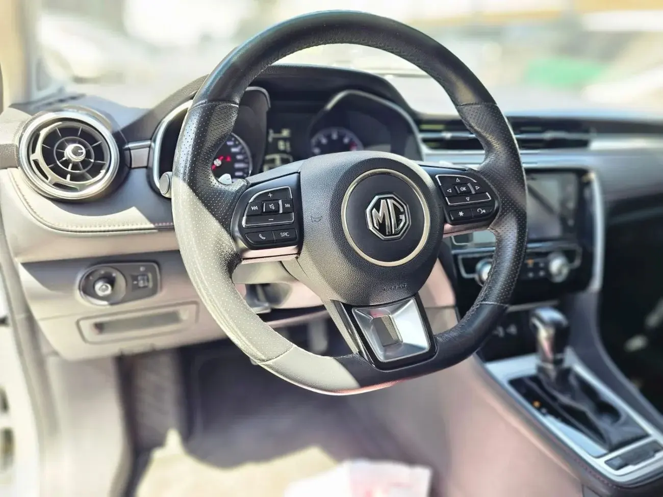 أم جي 6 2021 1.5L