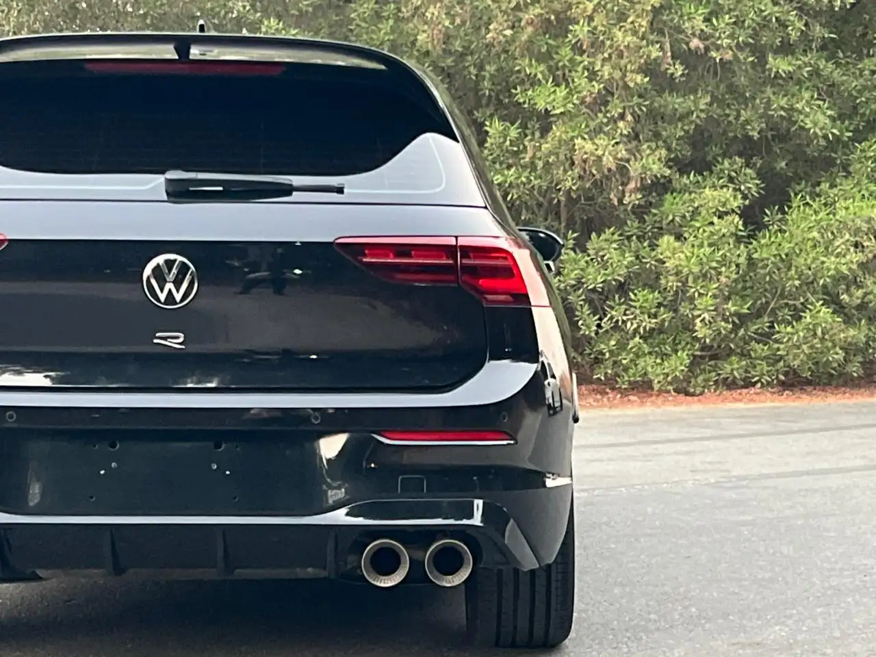 فولكس واجن جولف ار 2023