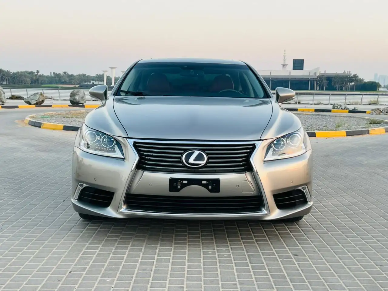 لكزس LS 2017 undefinedL