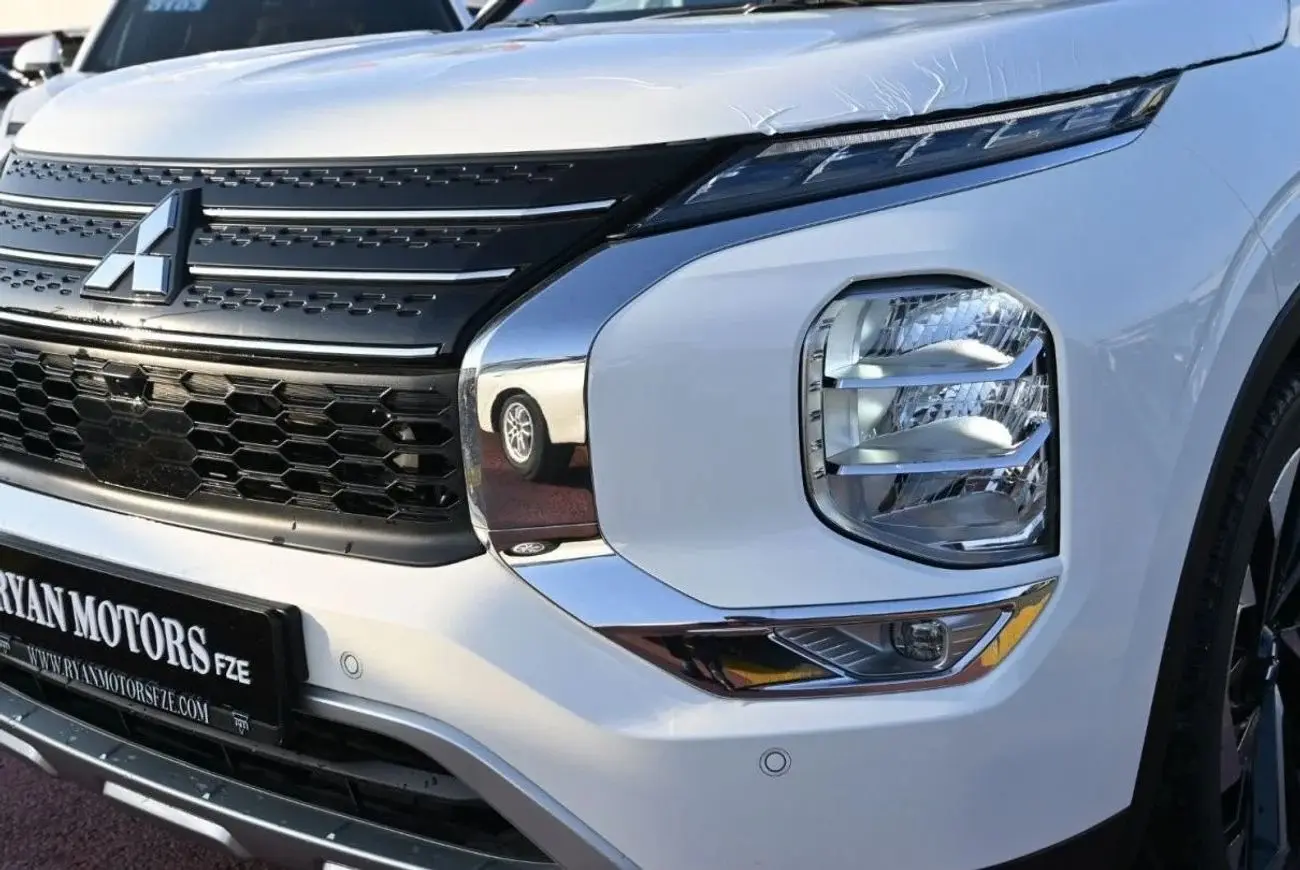 ميتسوبيشي آوتلاندر 2024 2.5L