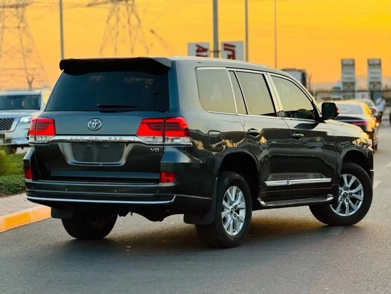 Toyota Land Cruiser 2020 3.3L