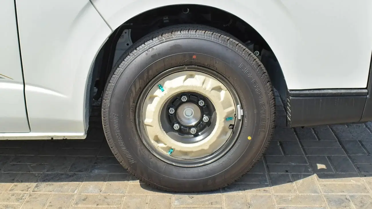 تويوتا هاياس 2024 2.7L