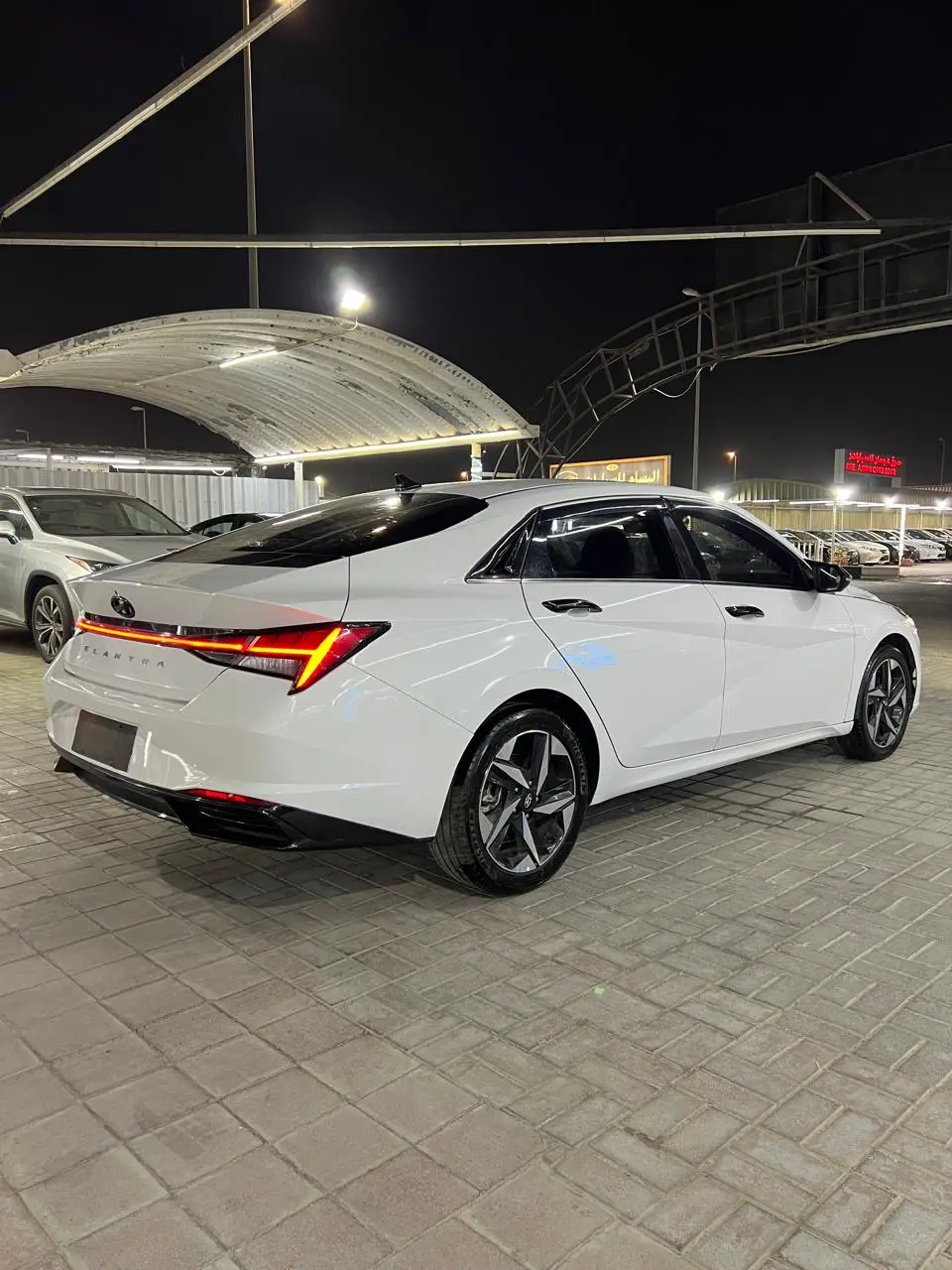 Hyundai Elantra 2021