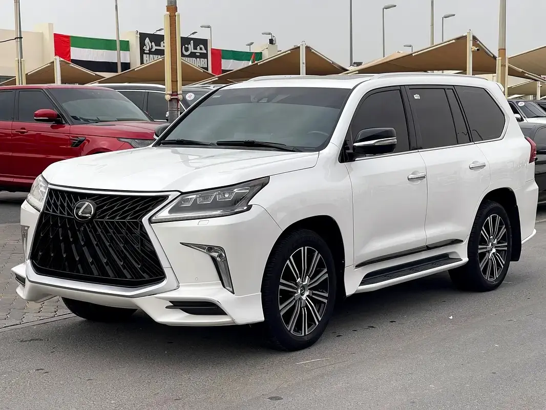 لكزس LX 2018