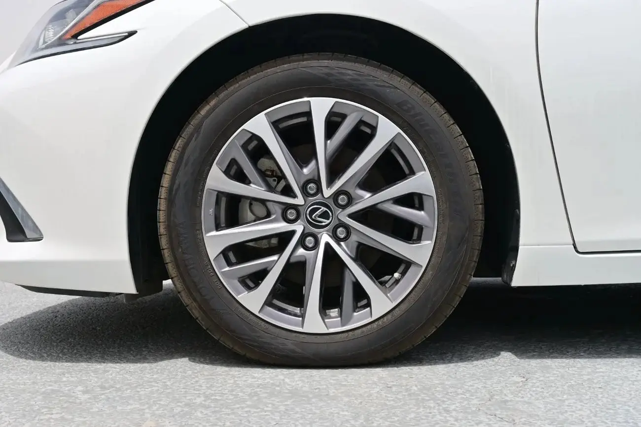 لكزس ES 2023 2.5L