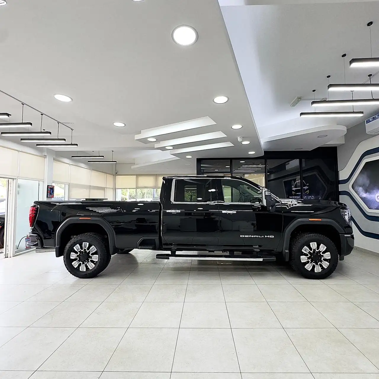 جي إم سي سييرا للخدمة الشاقة (HD) 2025 undefinedL