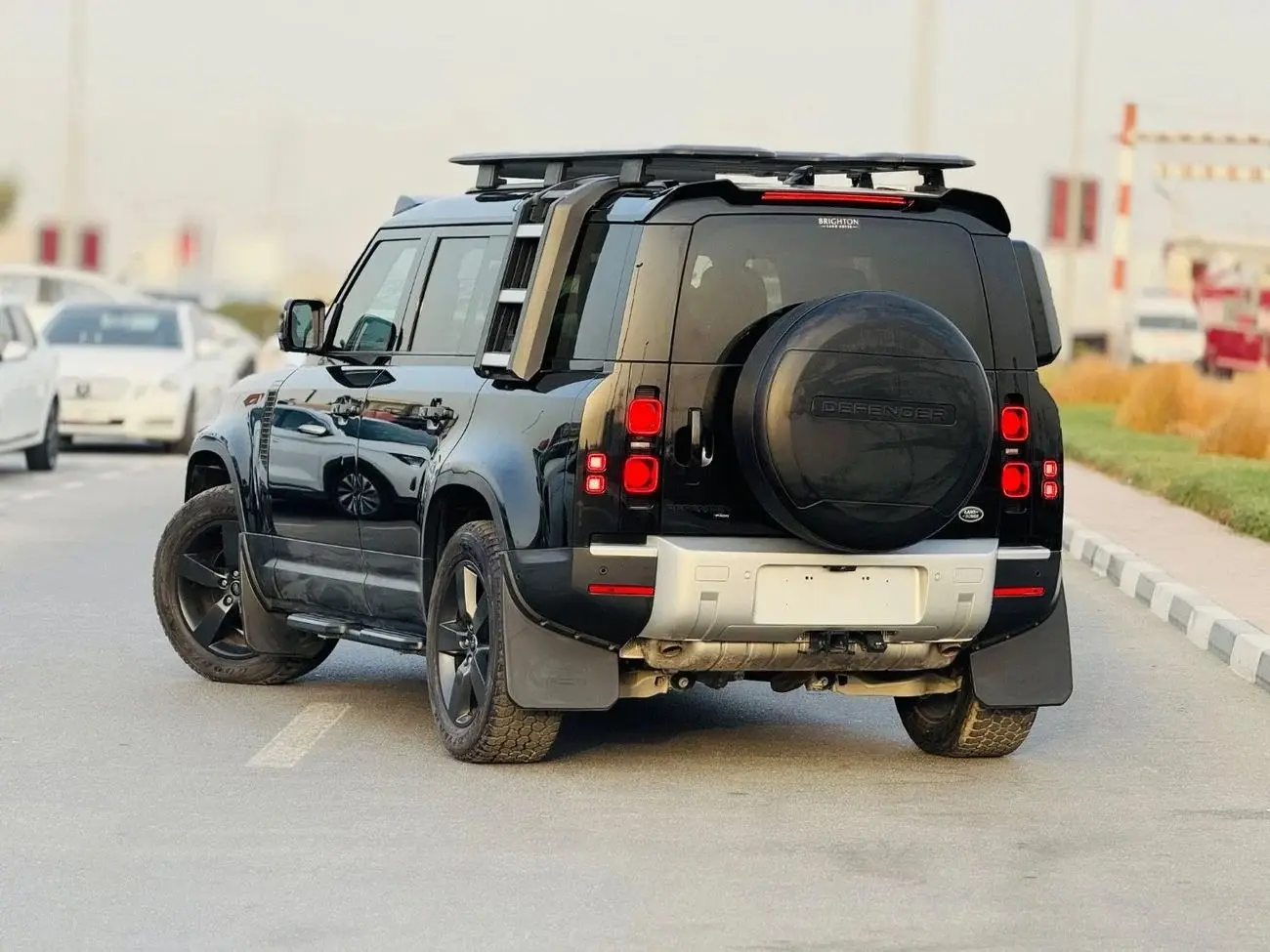 لاند روفر ديفندر 2022 2L