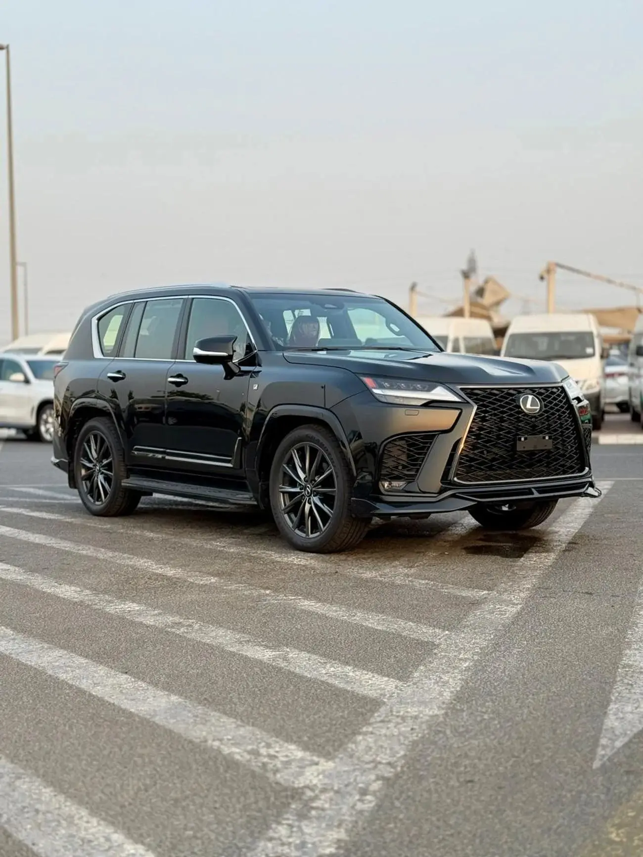 لكزس LX 2025 3.5L